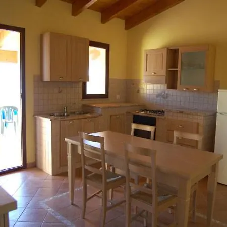 Con Ampio Terrazzo Panoramico E Barbecue A C190